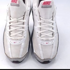 Nike Reax run 5.  407987-116  sneakers